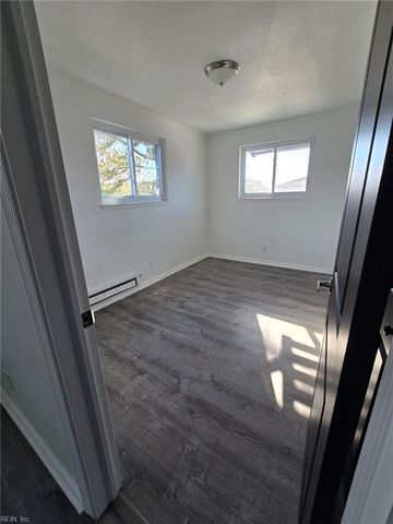 1026 Little Bay Ave Apt 3, Norfolk, VA 23503