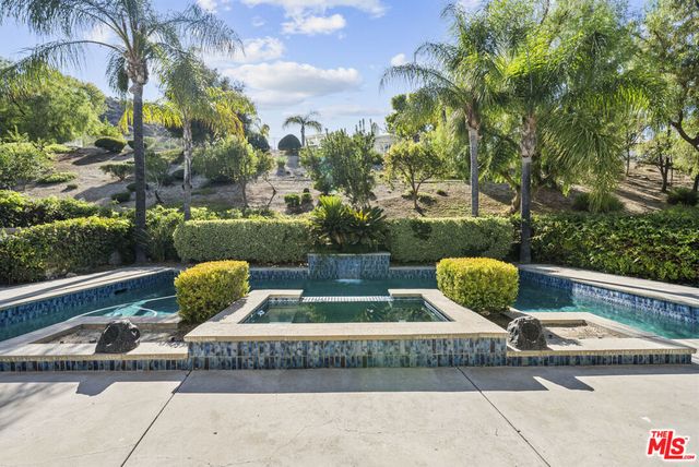 25345 Irving Lane, Stevenson Ranch, CA 91381