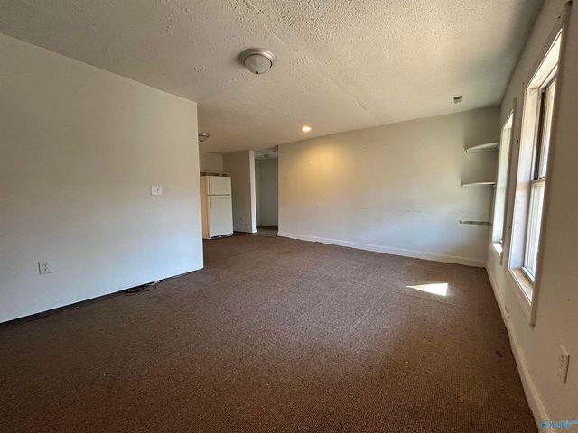 724 Old Hwy 31 S, Falkville, AL 35622