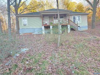 724 Old Hwy 31 S, Falkville, AL 35622