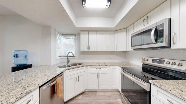 15 PINE HURST PLACE 15, Palm Coast, FL 32137