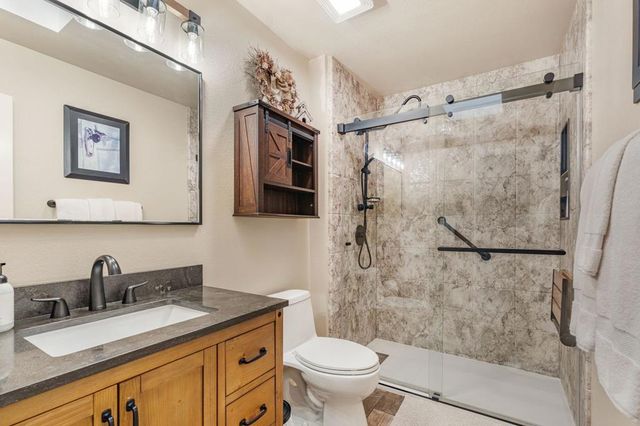 43260 Silktree Lane, Palm Desert, CA 92260