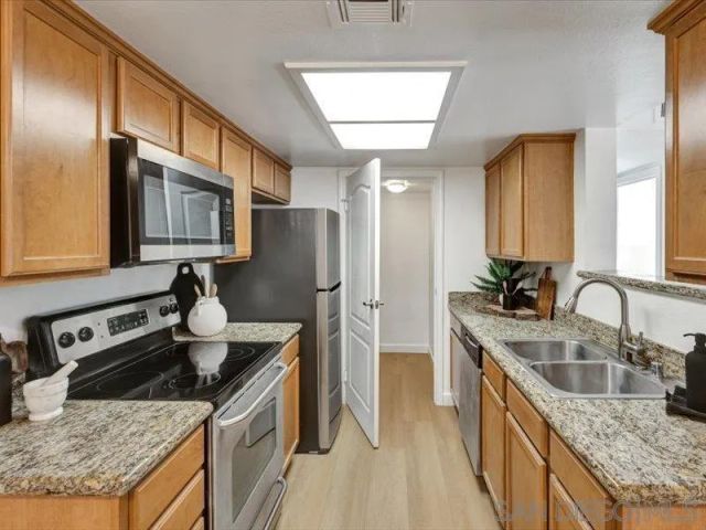 12019 Alta Carmel Ct 282, San Diego, CA 92128