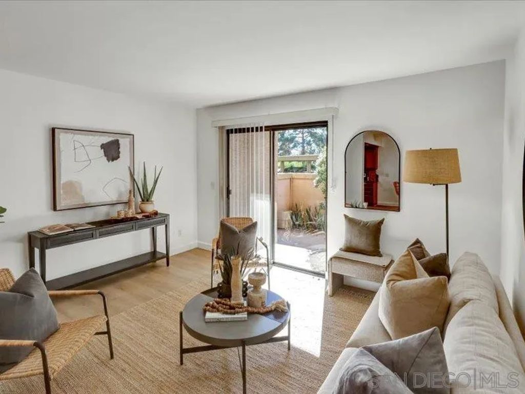 12019 Alta Carmel Ct 282, San Diego, CA 92128