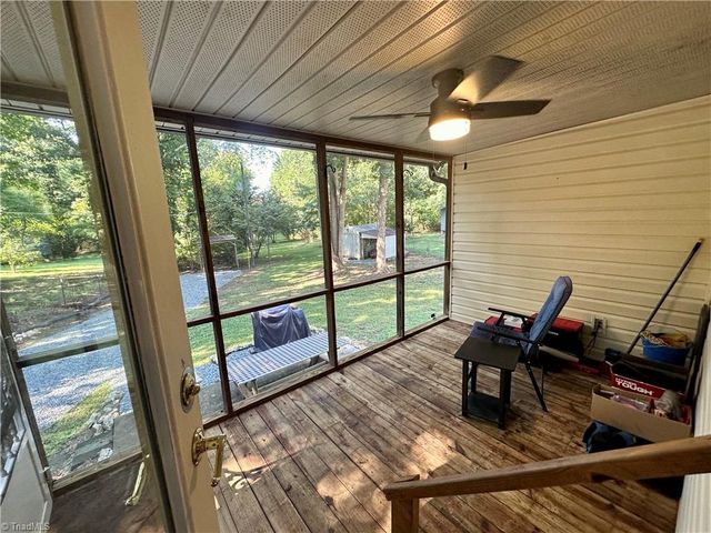 672 Wafford Circle, Lexington, NC 27292
