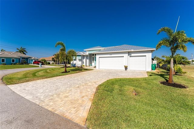 9305 SPRING CIRCLE, Port Charlotte, FL 33981