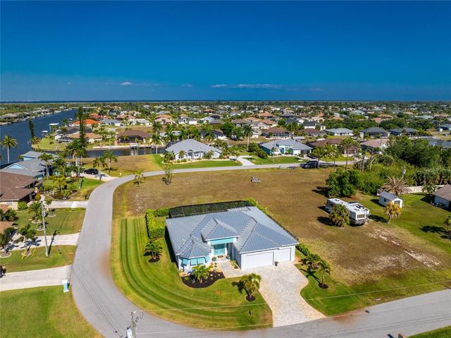 9305 SPRING CIRCLE, Port Charlotte, FL 33981