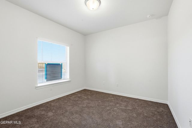 3736 MODEL Lane, El Paso, TX 79938