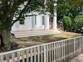 24 Morse Court B, Manchester, MA 01944