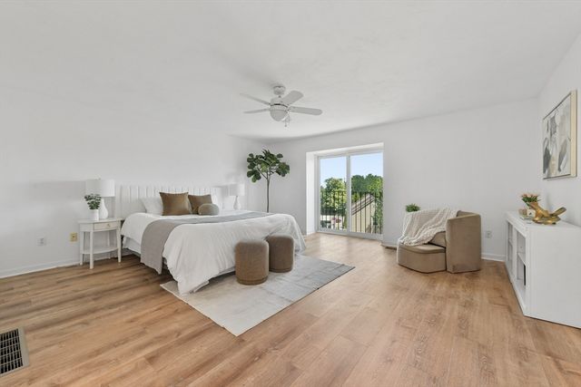 110 Coolidge Hill Rd 2, Watertown, MA 02472