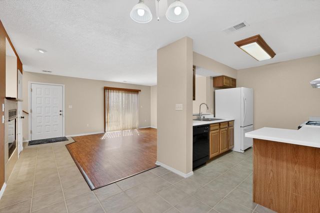 4701 Morris Street NE APT 3702, Albuquerque, NM 87104