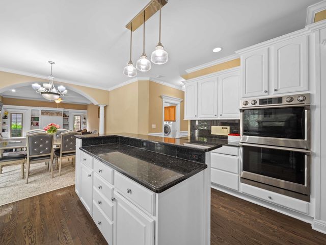 3404 Redwing Drive, Naperville, IL 60564