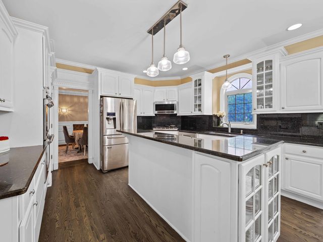 3404 Redwing Drive, Naperville, IL 60564