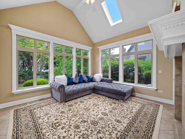 3404 Redwing Drive, Naperville, IL 60564