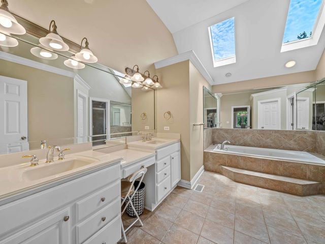 3404 Redwing Drive, Naperville, IL 60564