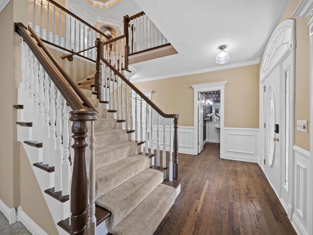 3404 Redwing Drive, Naperville, IL 60564