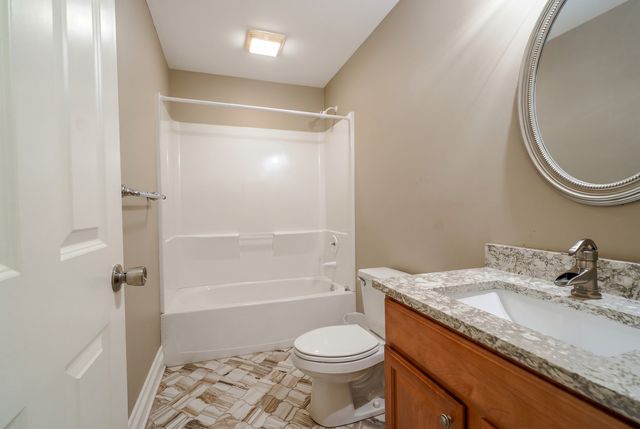 3404 Redwing Drive, Naperville, IL 60564