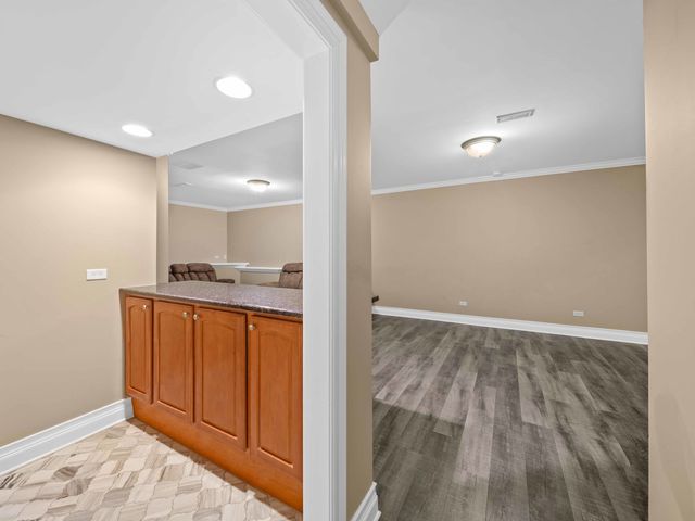 3404 Redwing Drive, Naperville, IL 60564