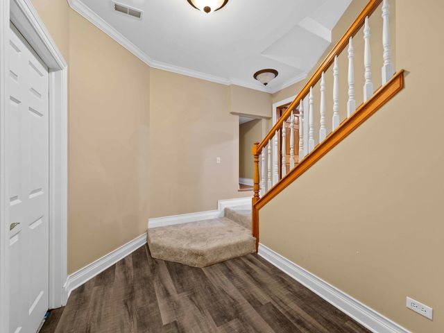 3404 Redwing Drive, Naperville, IL 60564