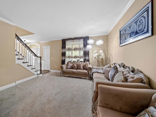 3404 Redwing Drive, Naperville, IL 60564