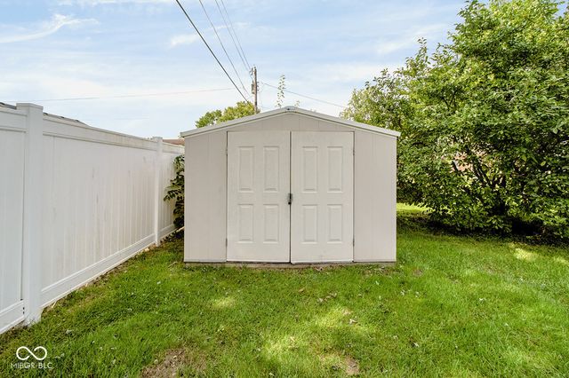 1645 Kingsley Drive, Anderson, IN 46011