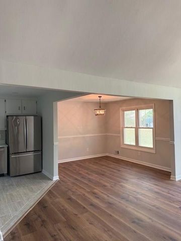 510 Magnolia Drive, Woodstock, GA 30188