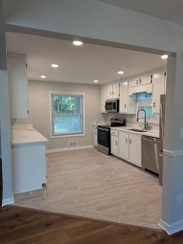 510 Magnolia Drive, Woodstock, GA 30188