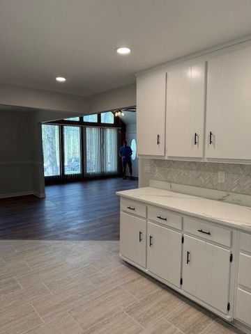 510 Magnolia Drive, Woodstock, GA 30188