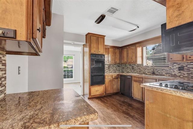 19510 Alinawood Drive, Humble, TX 77346