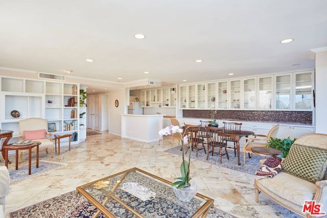 865 Comstock Avenue 6A, Los Angeles, CA 90024