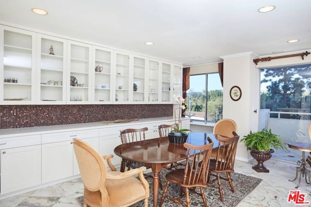 865 Comstock Avenue 6A, Los Angeles, CA 90024