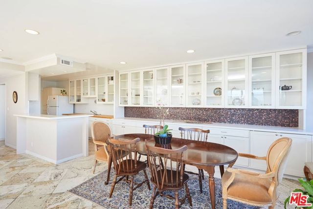 865 Comstock Avenue 6A, Los Angeles, CA 90024