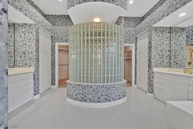 10012 Mirada Drive, Las Vegas, NV 89144