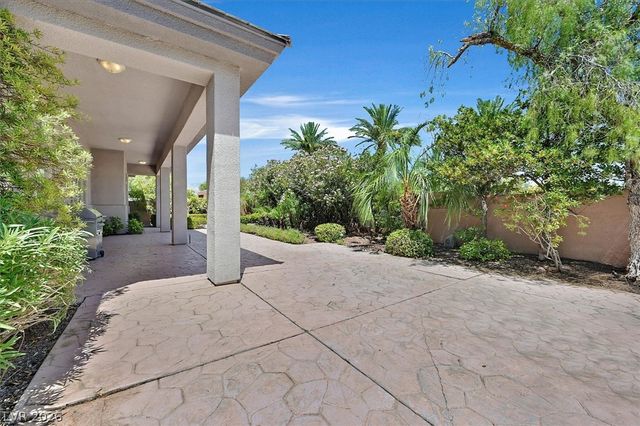10012 Mirada Drive, Las Vegas, NV 89144