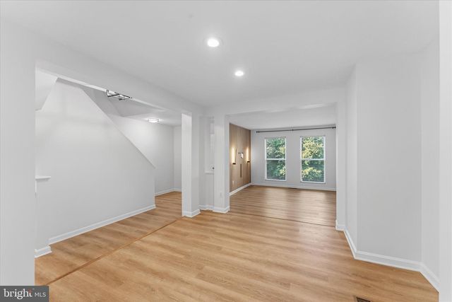 12066 EDGEMERE CIR, Reston, VA 20190