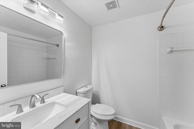 12066 EDGEMERE CIR, Reston, VA 20190