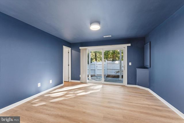 12066 EDGEMERE CIR, Reston, VA 20190