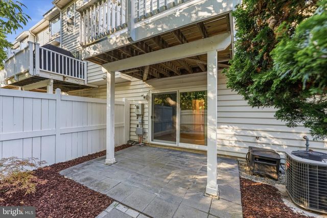 12066 EDGEMERE CIR, Reston, VA 20190