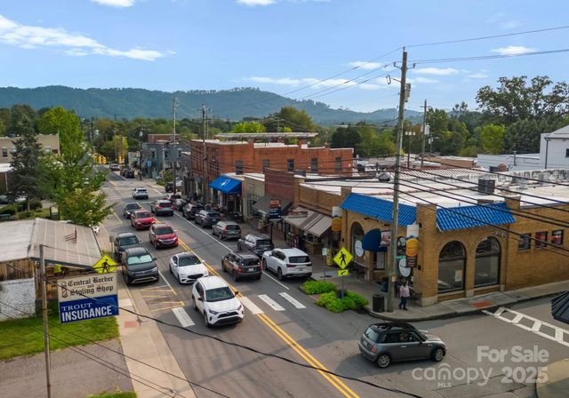 184 Cherry Springs Lane 1-B, Asheville, NC 28804