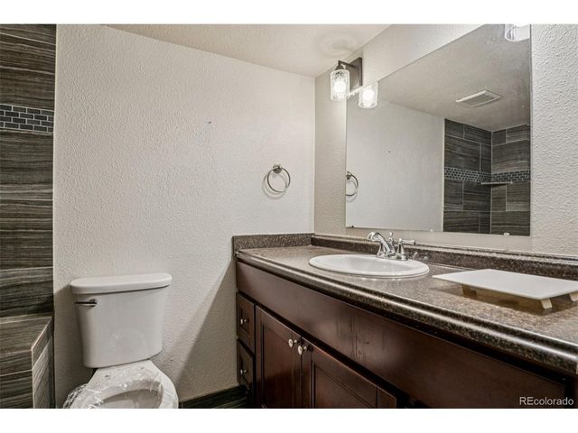 10095 W 35th Ave, Wheat Ridge, CO 80033