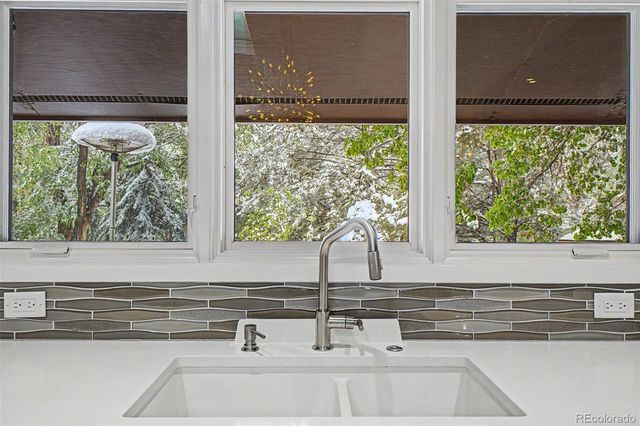 425 Long View Court, Longmont, CO 80501