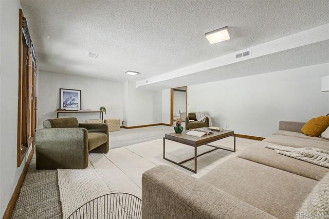 425 Long View Court, Longmont, CO 80501