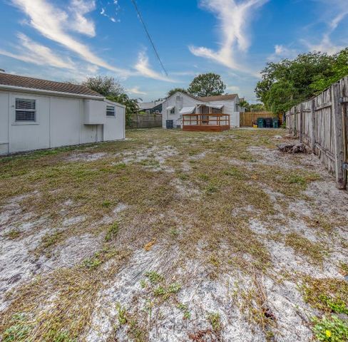 1126 N J Street, Lake Worth Beach, FL 33460