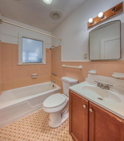 1126 N J Street, Lake Worth Beach, FL 33460