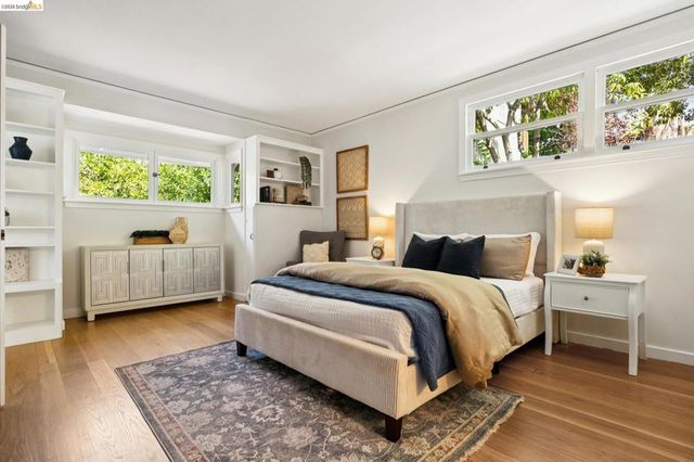 3635 Majestic Ave, Oakland, CA 94605