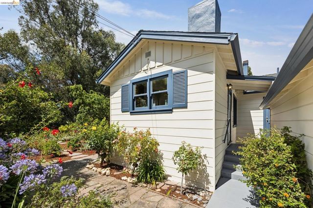3635 Majestic Ave, Oakland, CA 94605