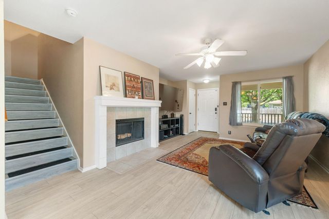 404 Country Estates DR, Hutto, TX 78634