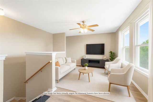 404 Country Estates DR, Hutto, TX 78634