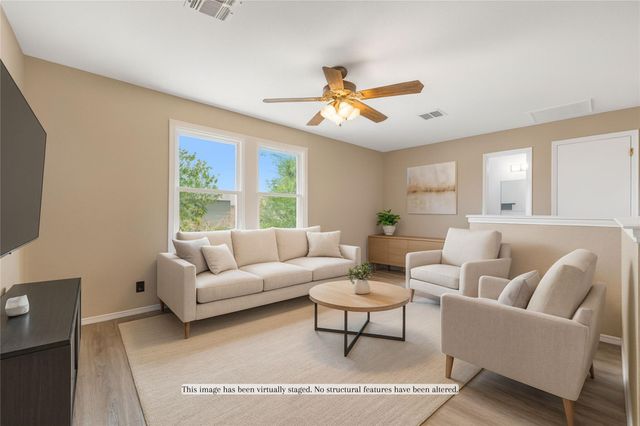 404 Country Estates DR, Hutto, TX 78634