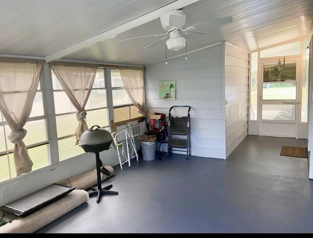 240 Travis Cay Place, Fort Pierce, FL 34982